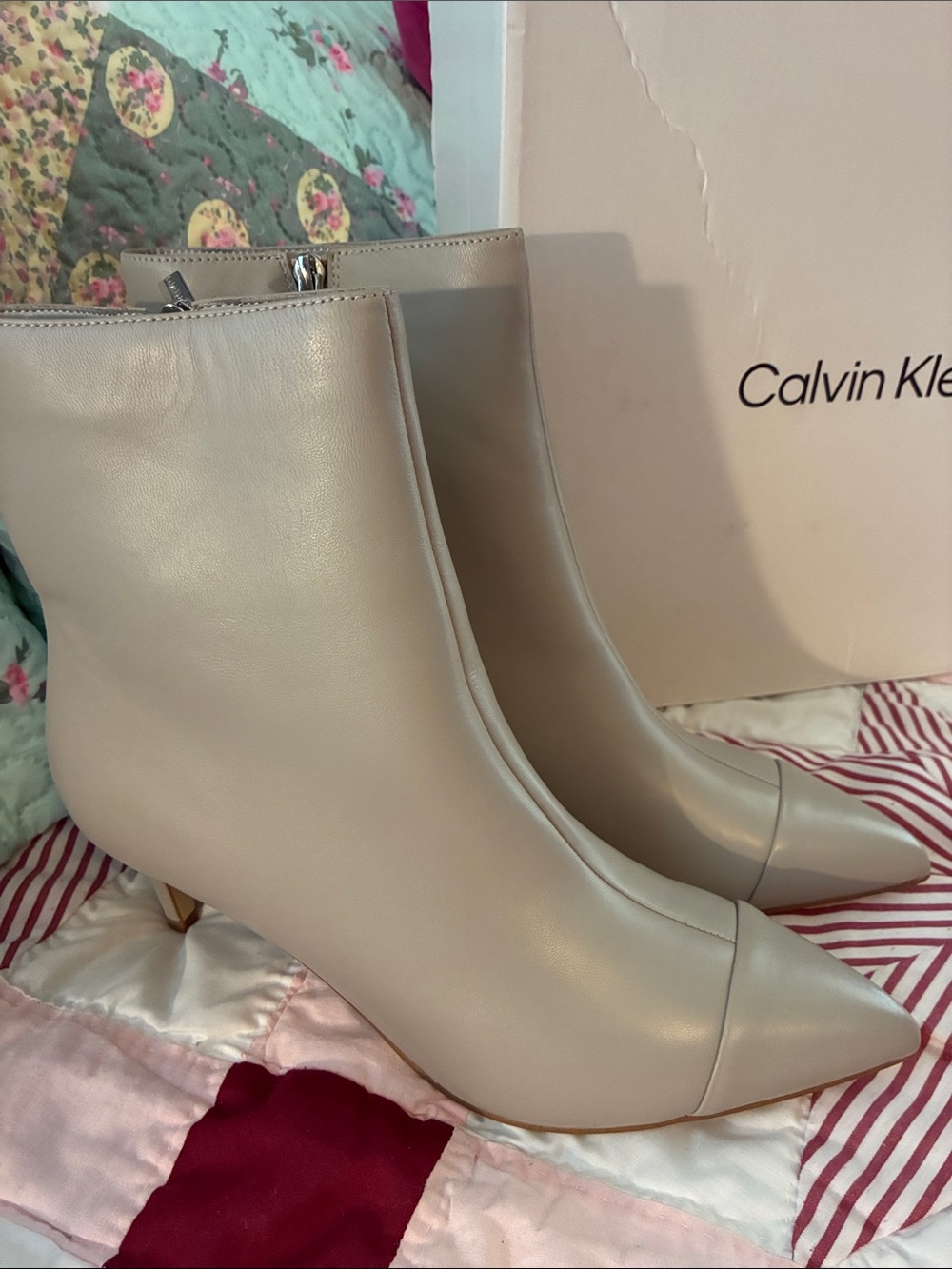 NWT Calvin Klein Women's Light Beige Leather Pointed Ankle Booties Sz 10